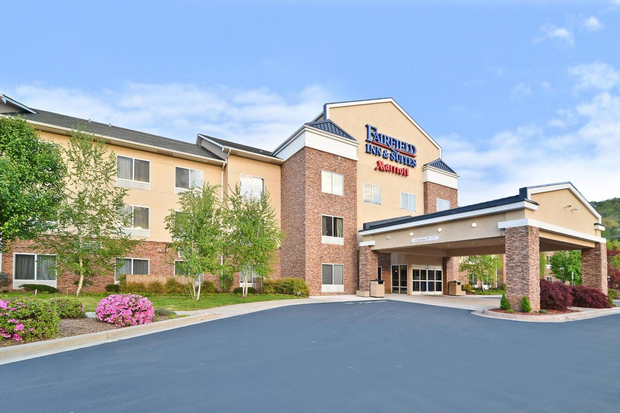 Fairfield Inn & Suites Cherokee Εξωτερικό φωτογραφία